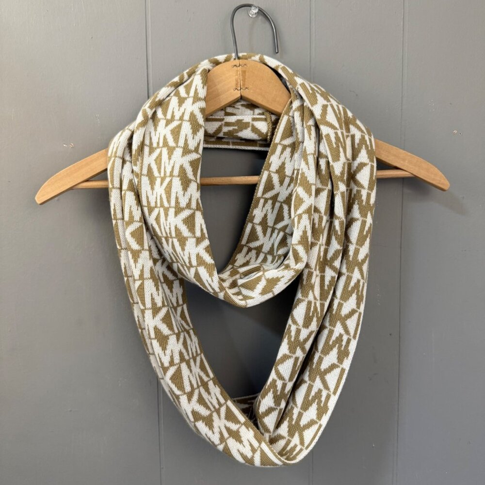 Michael Kors Monogram Infinity Scarf Beige & White Wool Blend